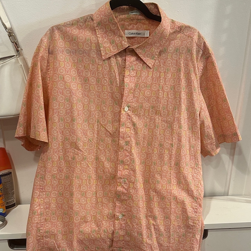 Calvin Klein Men's Pink Geometric Button Down Shirt